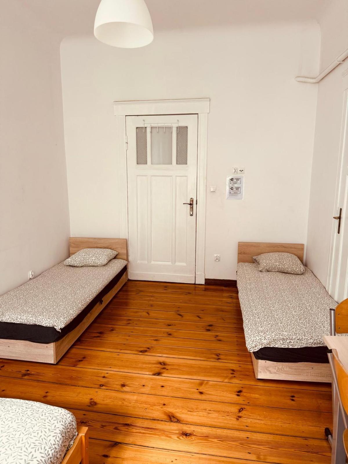 Albergue Lilia House Poznan Exterior foto