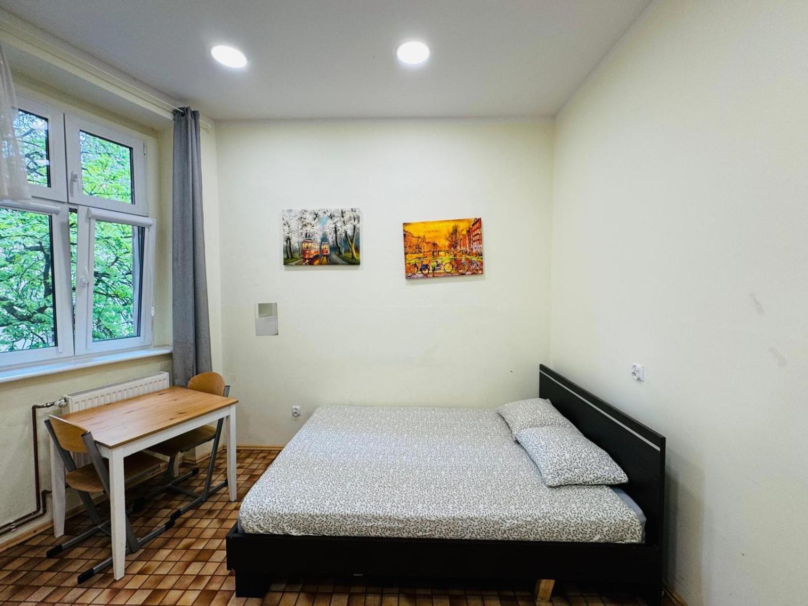 Albergue Lilia House Poznan Exterior foto